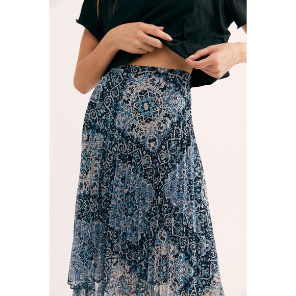 Free People Diamond Heart Pleated Skirt - Picture 4 of 11